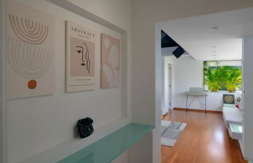 Luxury Villa with Pool, BBQ & Garden in Vouliagmeni - Foto 75