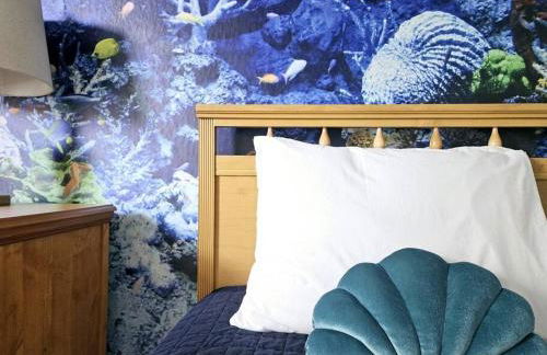 Discover the Deep Blue with Finding Nemo House - Foto 35
