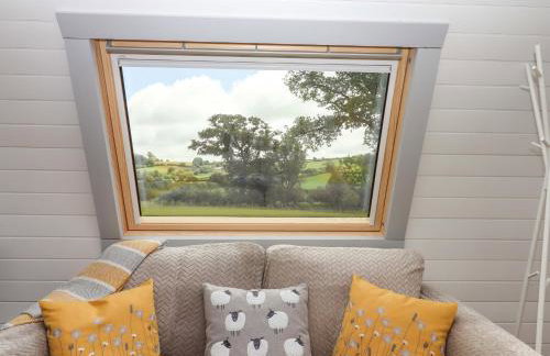 Under Oak Pod - Photo 6