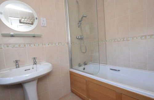 4 Bed in Seaview oc-74829 - Photo 10