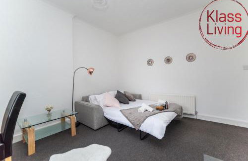 One Bedroom Apartment by Klass Living Serviced Accommodation Coatbridge - Albion Apartment with Wifi and Parking - Foto 21