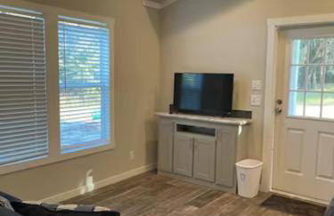 Charming Tiny Home! Close to Oxford, Sardis Lake, Safari Animal Zoo - Foto 10