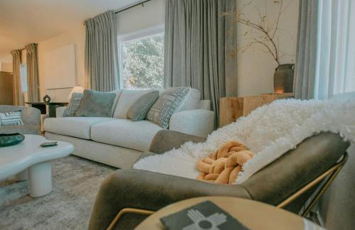 Casa Urbana-Close to Downtown-Hot Tub-Pet Friendly-No Pet Fees! - Foto 24