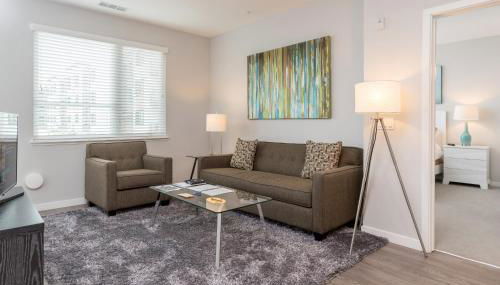 Churchill Living at Anton Menlo - Photo 4