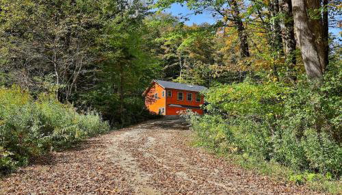 Experience the charm of Peak Hill Home, a cozy 3-BR retreat close to Ski Resort - Foto 2