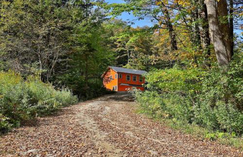 Experience the charm of Peak Hill Home, a cozy 3-BR retreat close to Ski Resort - Foto 2