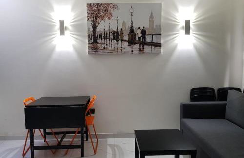 Contemporary ground flr maisonette- Entire place - Foto 11