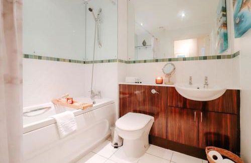 Bay View Apartment, by Solace Stays - Photo 22