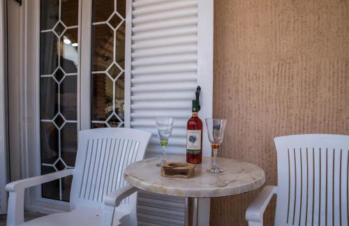 Paradise Bar Apartments - Photo 22