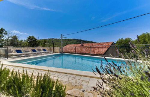 Villa with Pool by aneo travel - Foto 7