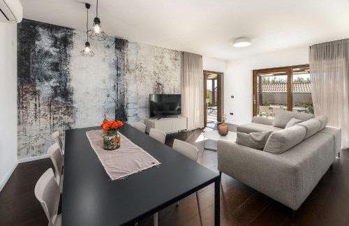 Malerische Steinvilla mit Privatpool, fantastischem Panoramablick, Garten und Grill - Foto 12