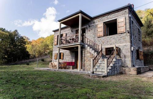 Πέτρινη κατοικία με υπέροχη θέα στο όρος Κόζιακα. - Foto 1