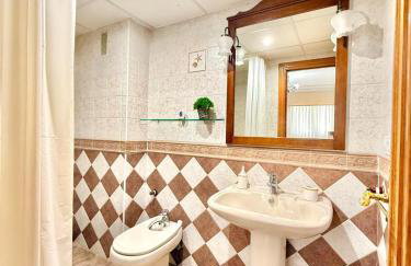 2 Bedroom Apartment in Puerto Marina - Foto 40