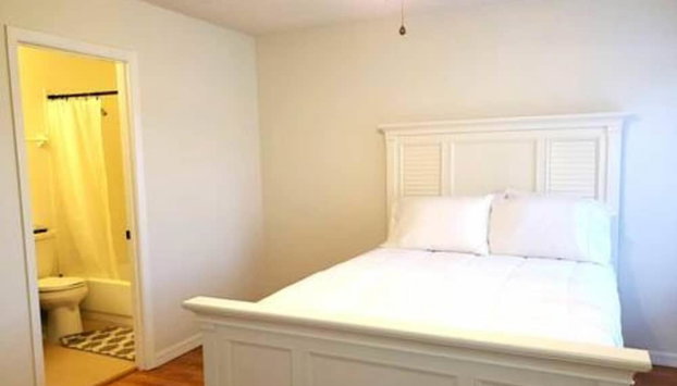 165 White Fawn Luxury King Bed in Modern 2bdrm 2 5BA Amazing Pool - Foto 2, Habitación