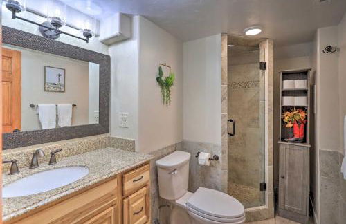 Secluded Cabin with Hot Tub, Game Room and Views! - Foto 26