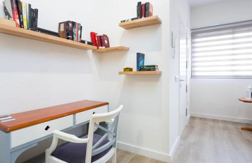 Apartamento Minimalista con Terraza, WiFi y a 1 Minuto de la Playa - ES-279-4 - Foto 16