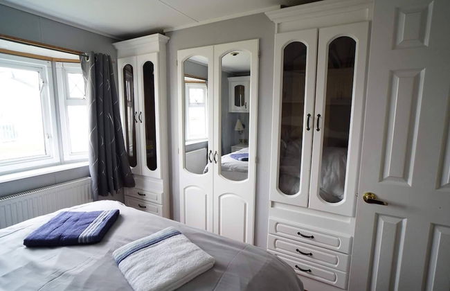 2 Bedroom two Bathroom Sunset Lodge Heachambeach - Photo 3