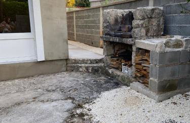 Apartment MiA with WIFi and private garden - Photo 18