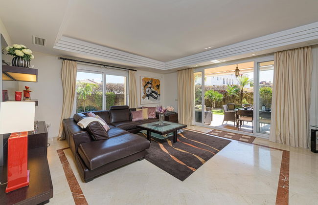 Villa Riviera in Urbanizaci n Riviera Sol - Photo 11