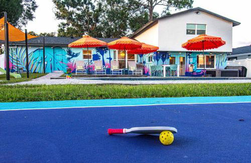 NEW-Heated Pool-Pickleball-Hot Tub-Movie Theater-Game Room-Playset-Basketball-10 Beds - Foto 77