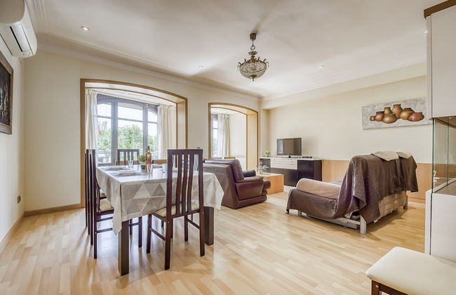 Apartment With View in Roses - Photo 18