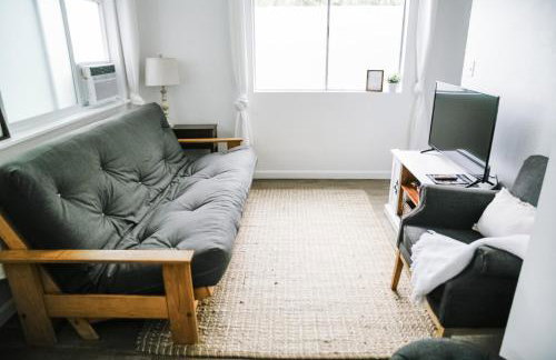 House-1 Bedroom, 1 Bath-Private, Centrally Located - Foto 24