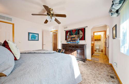 Breathtaking Cabin Backing the National Forest - Foto 22