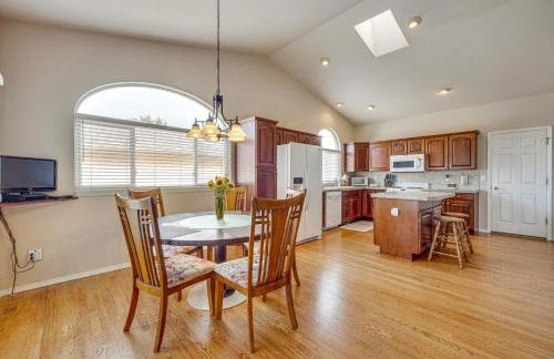 Large Colorado Springs Home with View of Pikes Peak! - Foto 9