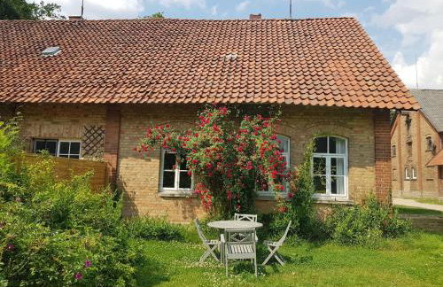 Charming flat with wood stove on a large farm - Foto 12