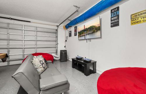 Single Story Villa with Pool Views and Family Fun - Foto 55