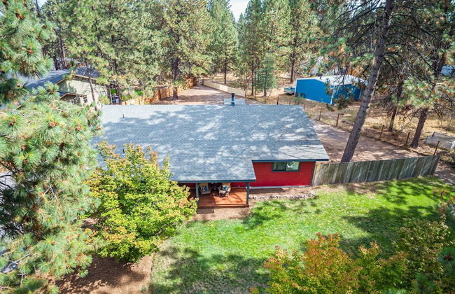 Quiet River Bend Cabin by Avantstay 35 Mins to Mt Bachelor 10 Mins to Town Centre Hot Tub - Foto 26