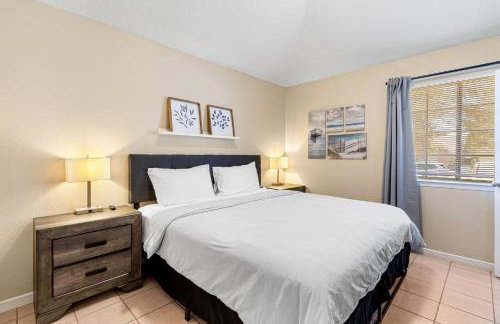 Peaceful West: 4BR Dusk Haven - Foto 30