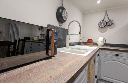 Historic character cottage in central Dornoch - Photo 12