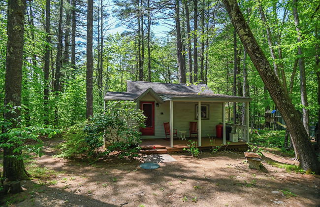 Cottage by the Pond The Perfect Cozy Escape! - Photo 24