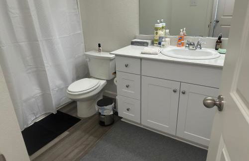 Cozy modern retreat 20 minutes from Downtown dallas Spacious fresh - Foto 18