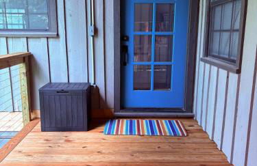 Modern Mountainside Cabin - Photo 23