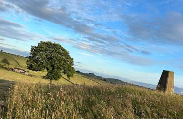Thors Cave Cabin, Peak District - Photo 5