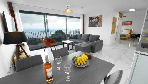 CASA PANORAMA SOL- NEW VILLA WITH HEATED SALTWATER POOL and FANTASTIC SEA VIEW - Foto 2