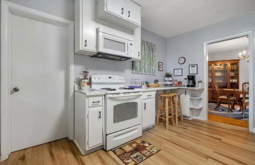 Spacious Stay Steps from FAMU Ideal for Groups - Foto 7