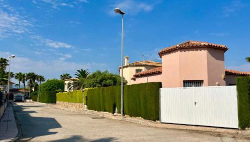 Villa con jardín en Oliva Nova Golf a 100m de la playa - Foto 2