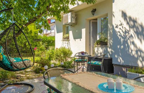 Cozy Home with Private Garden - Happy Rentals - Foto 2