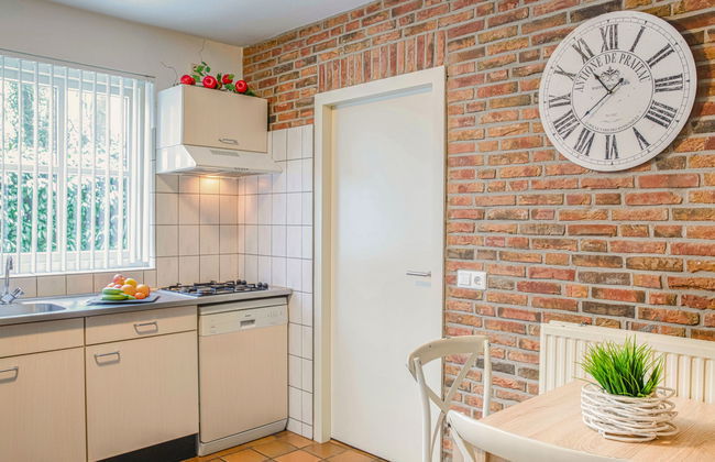 4 bedroom House in Losser with garden - Photo 9