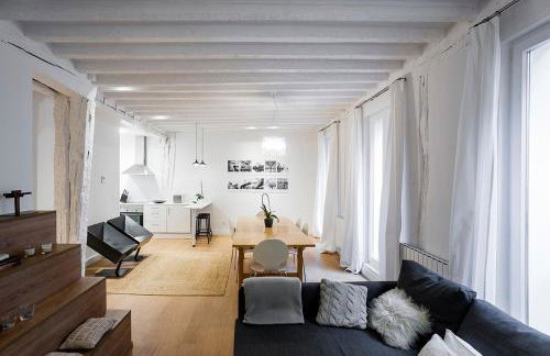 Apartamento minimalista en el corazón de Bilbao - Foto 1