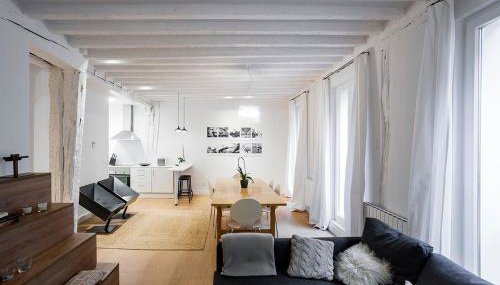 Apartamento minimalista en el corazón de Bilbao - Foto 1