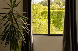 Countryside house with a pool and fireplace - Photo 64