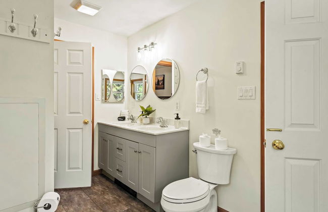 Mews Mountain House by Avantstay Walk to Beach, Hot Tub, Game Room - Foto 29