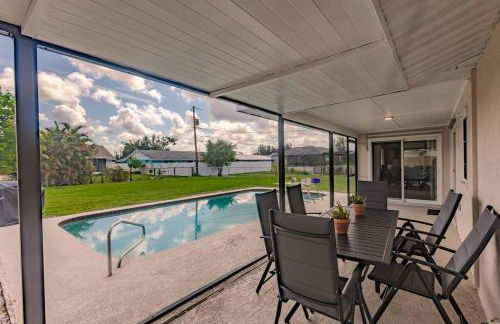 Spacious Backyard & Pool Retreat - 5 Mins to Beach - Foto 1