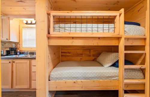 Lena Cabin Wooded Tiny Cabin - Hot Tub - Foto 5