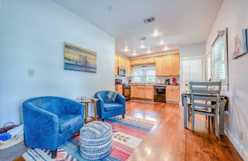 Bandera Bungalow - River, Downtown, Peaceful fenced corner lot! King bed! - Foto 9