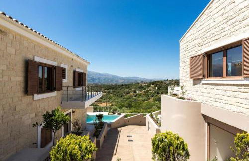 Upper View Villa, with private pool - Photo 35